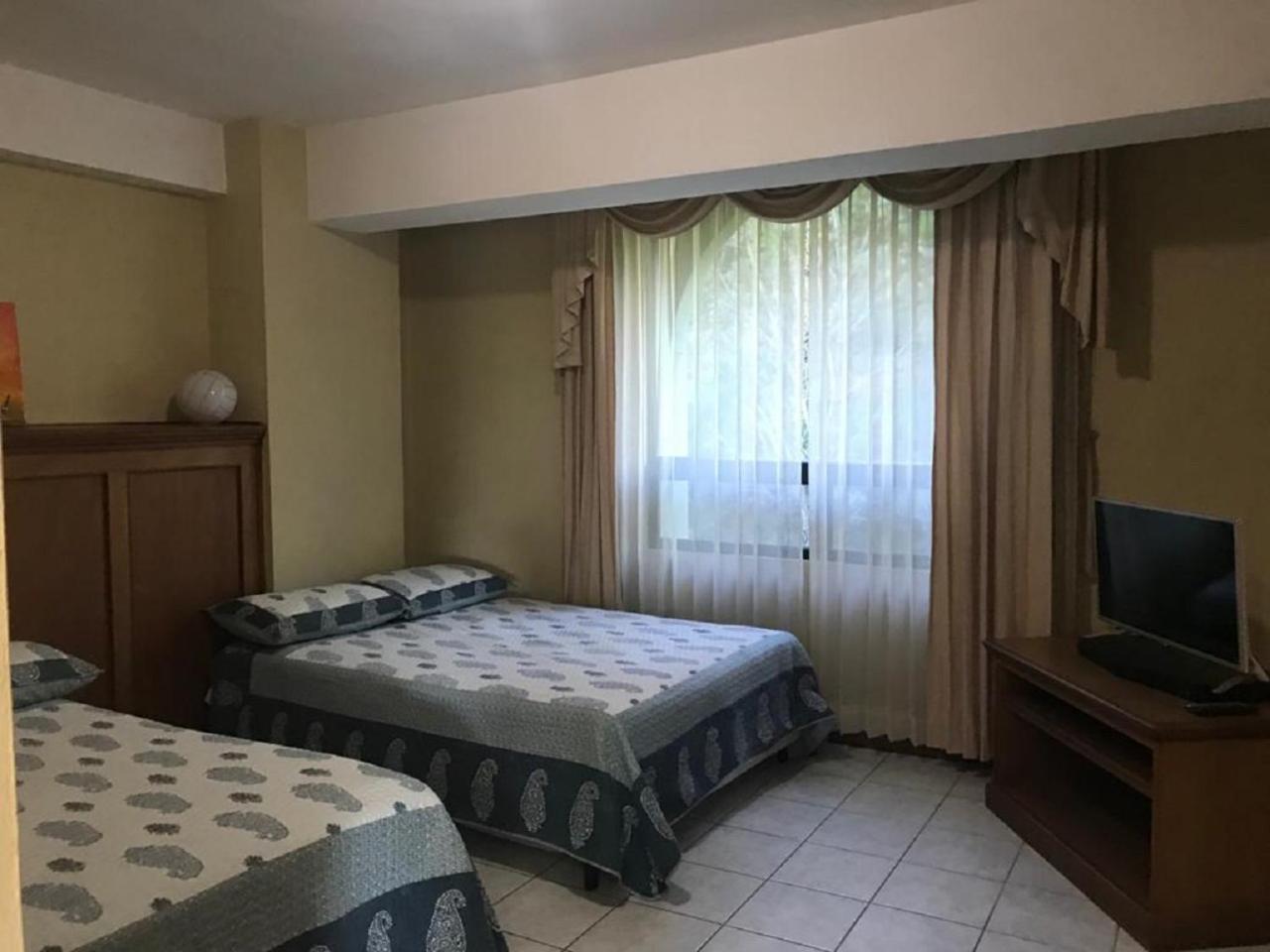 Apartamento Torres De Atitlan Panajachel Eksteriør billede